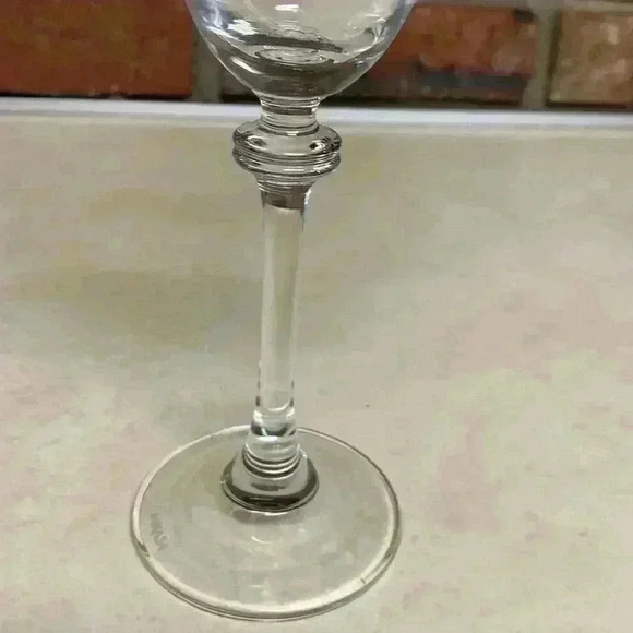Mikasa Wine Glass Crystal - Picture 3 of 4